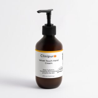 Velvet Touch Hand Cream – Woody Amber & Leather